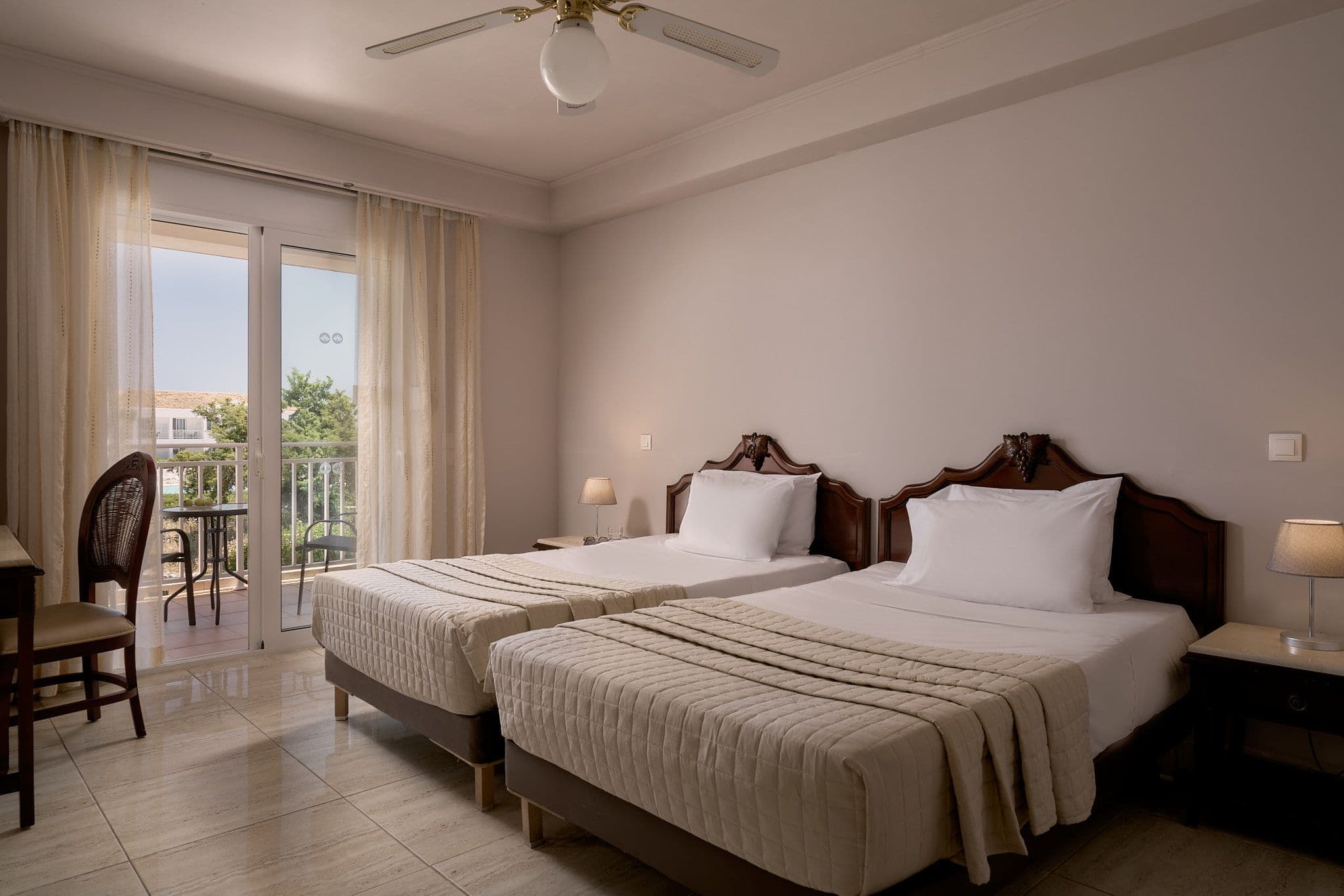 Junior Suite Side Sea View