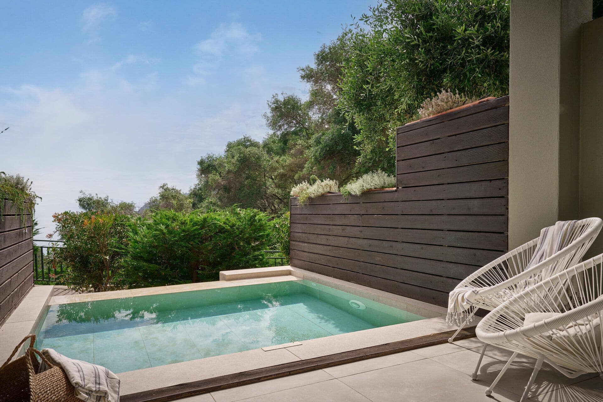 Superior Double Plunge Pool