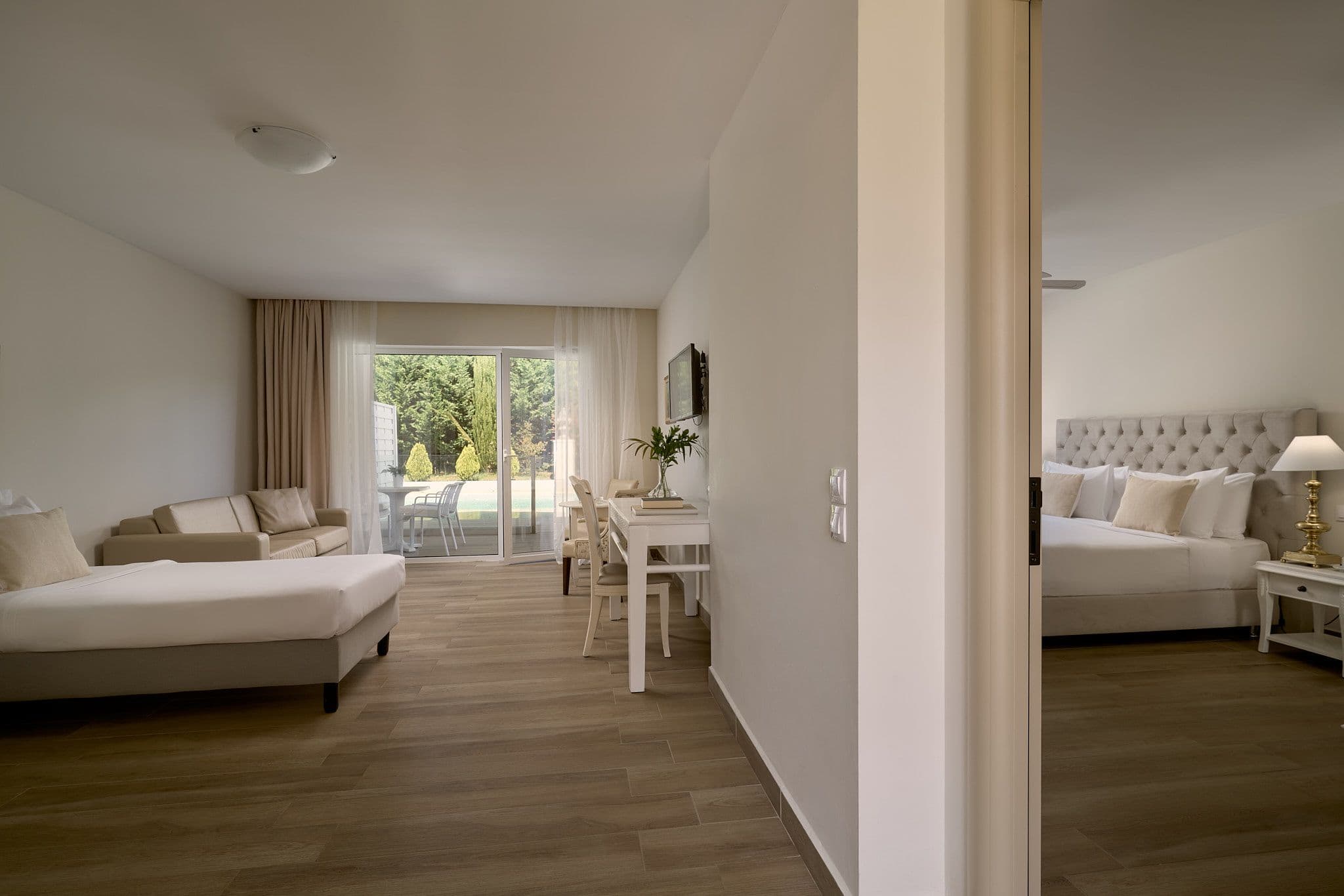 Junior Suite Sharing Pool