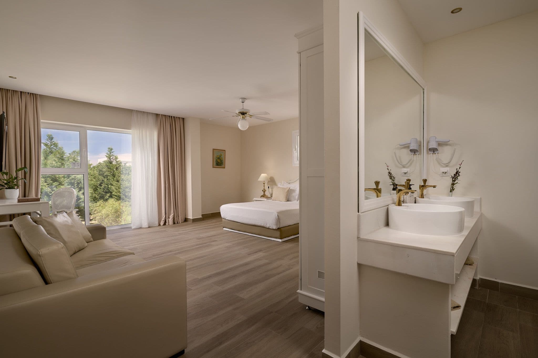 Junior Suite Pool View