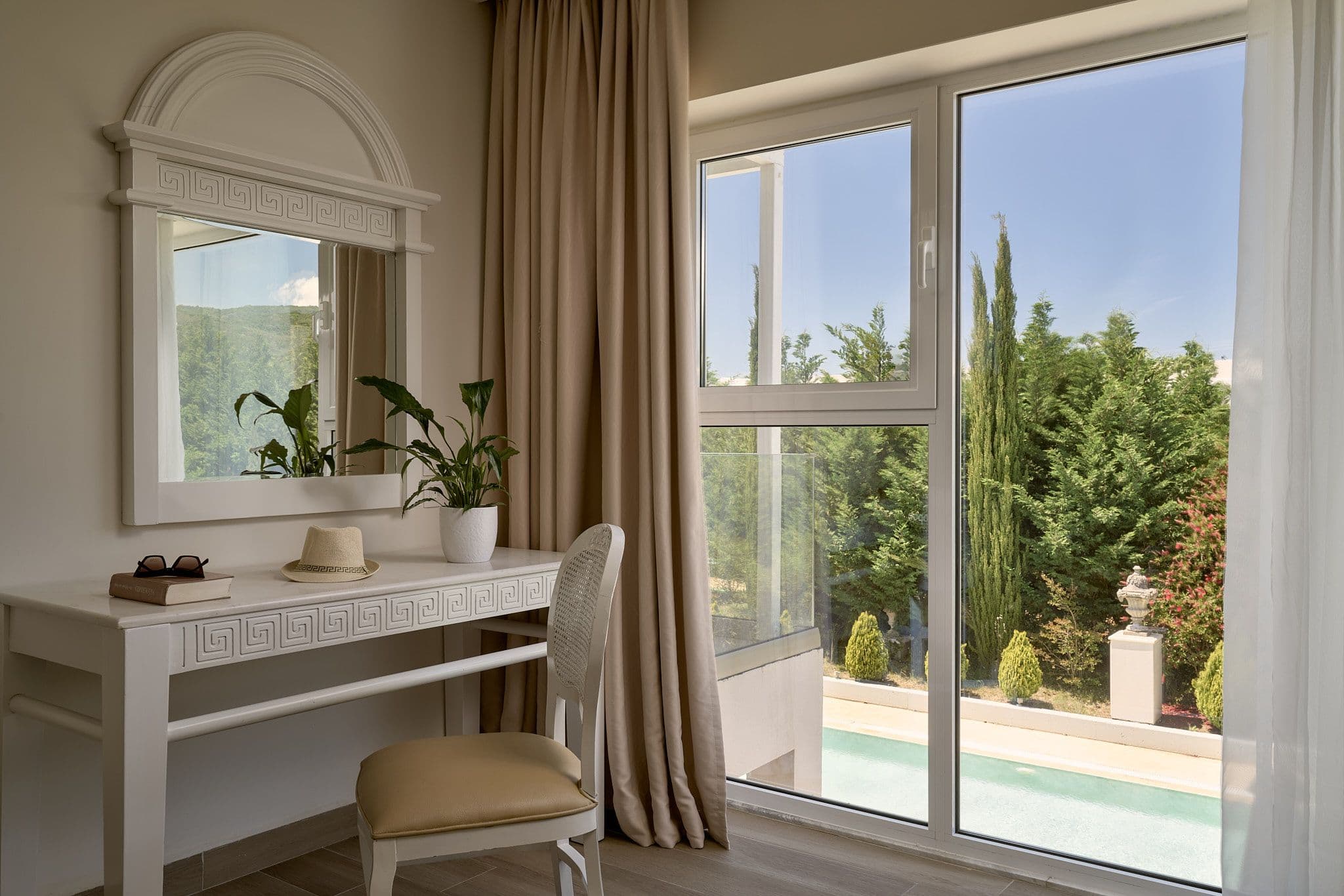 Junior Suite Pool View